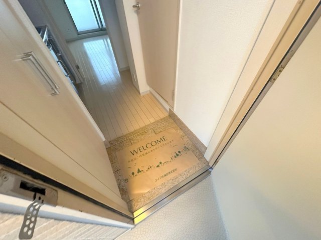 玄関　落ち着いたおしゃれな玄関です。