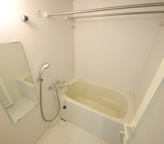 バス・シャワールーム　別部屋の画像を使用しております。