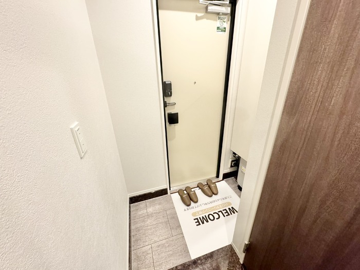 玄関　玄関の中