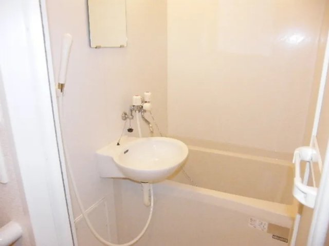 バス・シャワールーム　同物件別号室