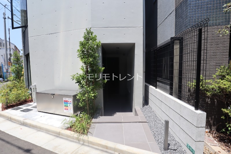 エントランス　エントランス