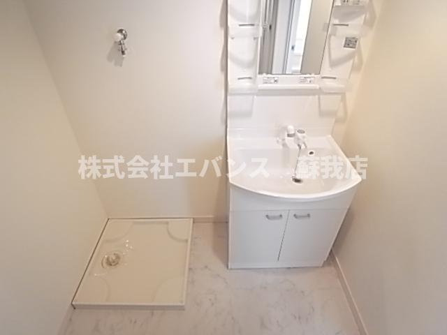 洗面設備　独立洗面台です