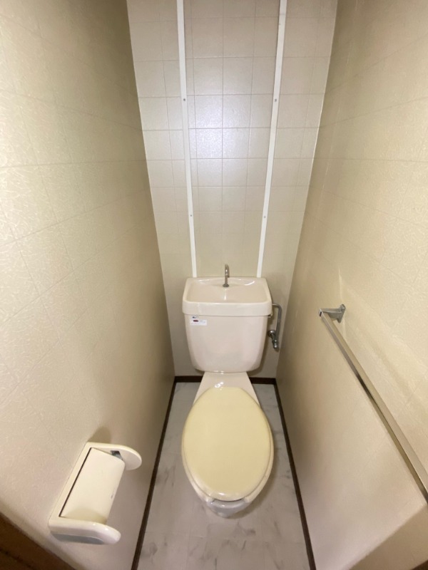 トイレ　※他部屋参考写真