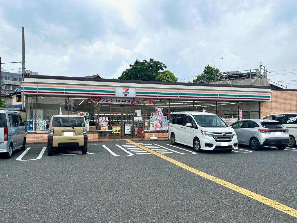 コンビニ　セブンイレブン 八潮浮塚店（コンビニ）まで465m