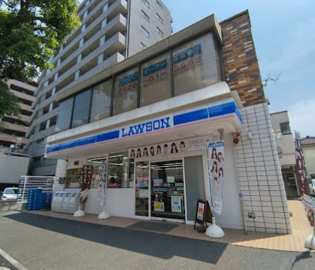 コンビニ　ローソン大井店（コンビニ）まで191m