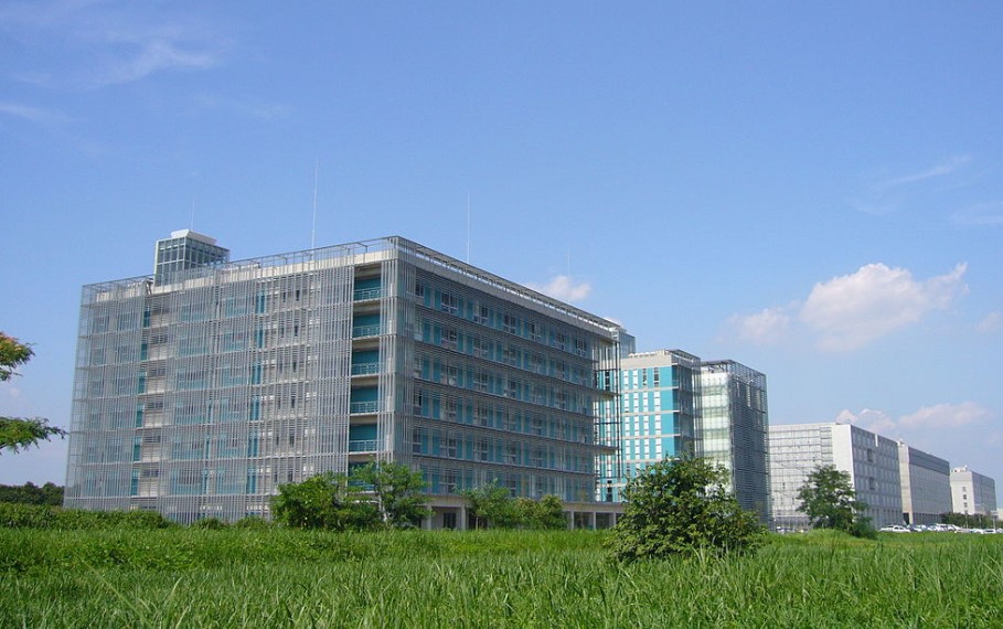 大学・短大　東京大学（大学・短大）まで1831m