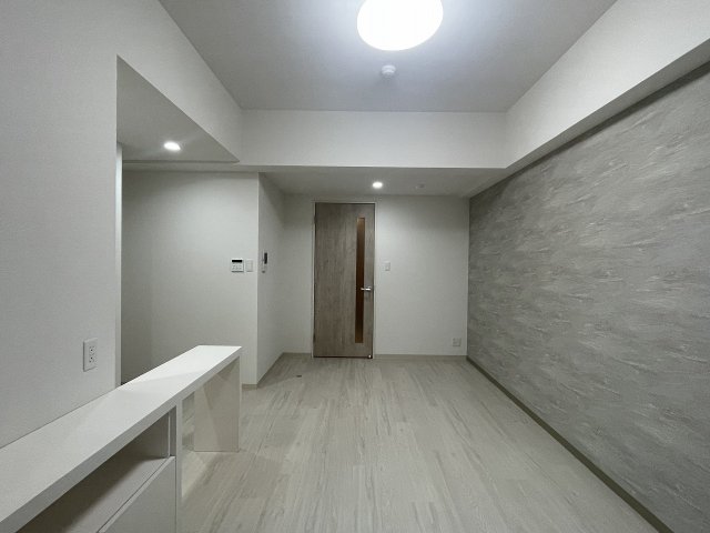 居室・リビング　同マンションの別のお部屋の写真です。
