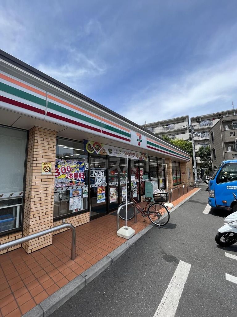コンビニ　セブンイレブン板橋舟渡1丁目店（コンビニ）まで370m
