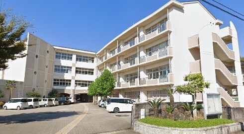 中学校　島田市立島田第二中学校（中学校）まで2400m