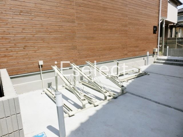 駐車場　敷地内駐輪場