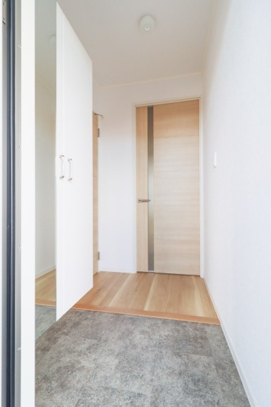 玄関　図面と現状に相違がある場合には現状を優先