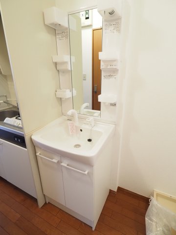 洗面設備　同物件同タイプ参考写真