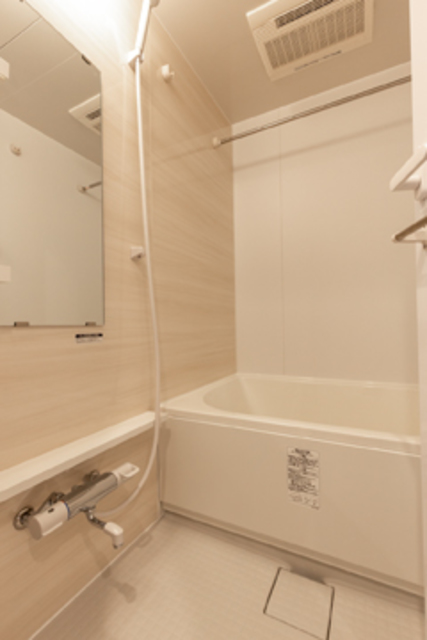 バス・シャワールーム　※写真は同タイプ住戸です。