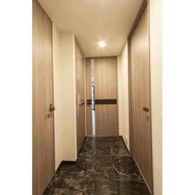 玄関　※写真は同タイプ住戸です。