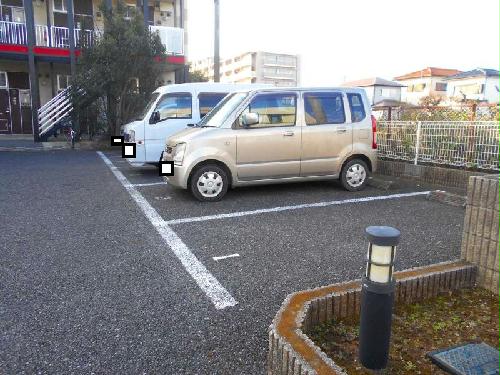 駐車場　ゴミ捨場