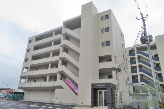 建物外観　名取市美田園【ＤＵＯ美田園】