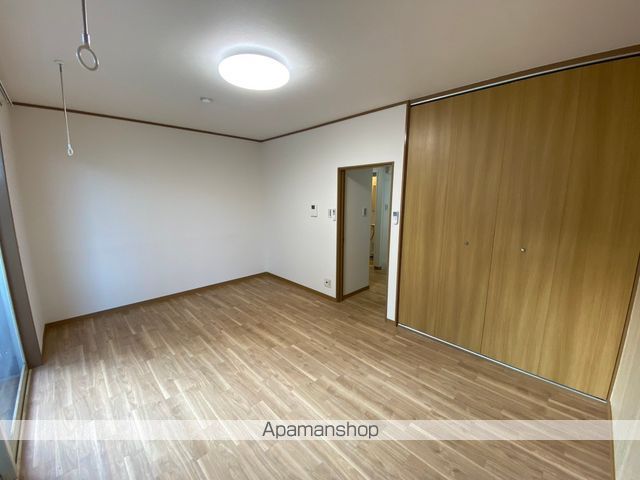 サファイアハイツの居間写真