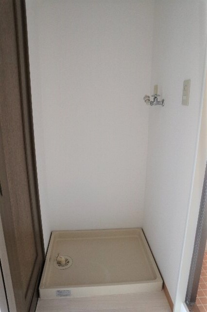 その他　室内洗濯機置場です