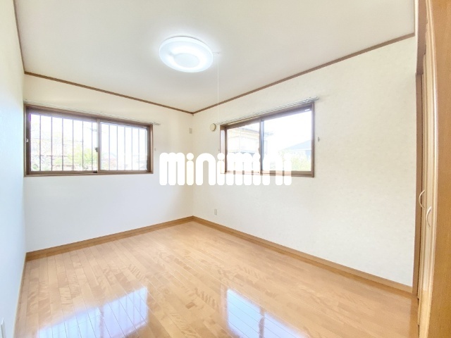 その他　窓多く、明るいです