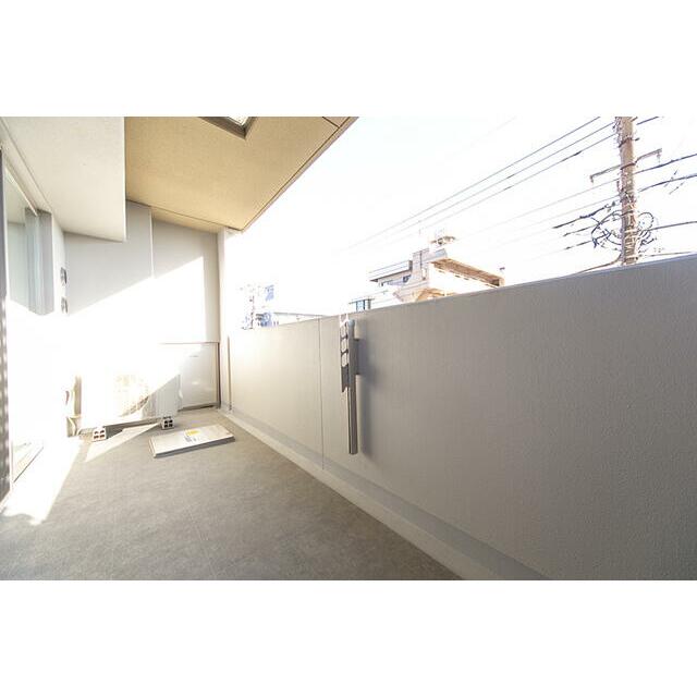 バルコニー　※同仕様写真含む