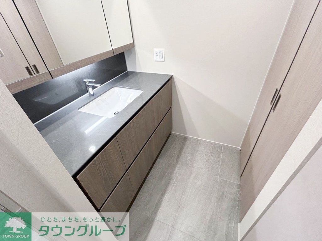 洗面設備　お部屋探しは株式会社　タウンハウジング　までお気軽にお問合…