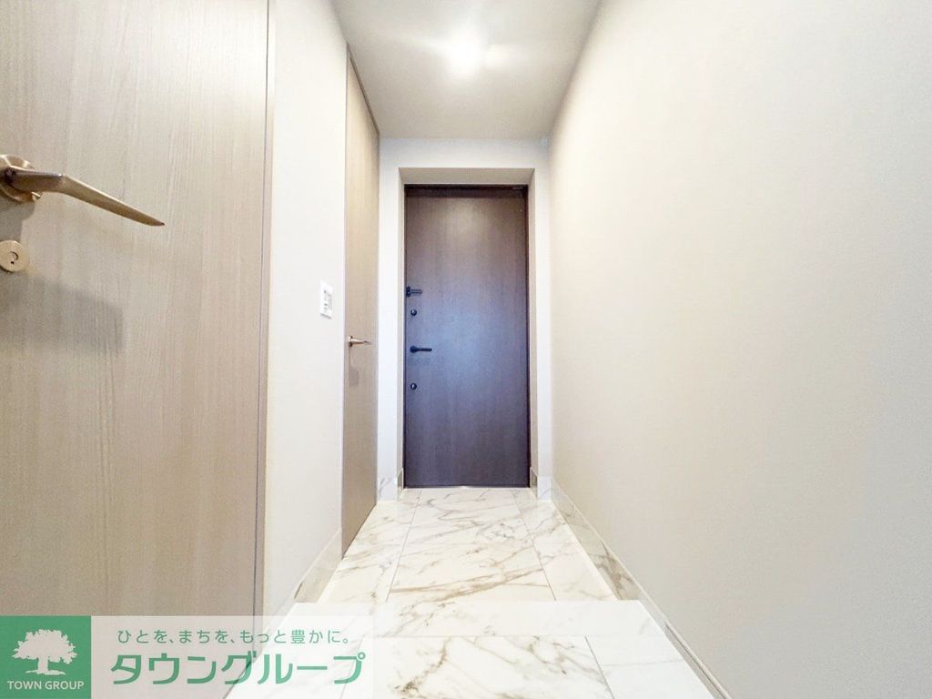 玄関　お部屋探しは株式会社　タウンハウジング　までお気軽にお問合…
