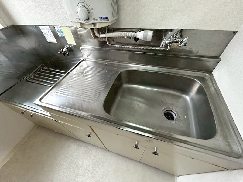 キッチン　※別部屋参考写真※