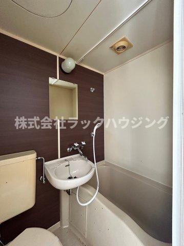 バス・シャワールーム　【お部屋探しはラックハウジングにお問合せ下さいませ】