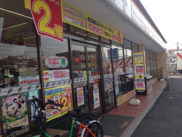 コンビニ　セブンイレブン足立江北橋東店（コンビニ）まで181m