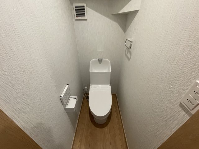 トイレ　トイレ