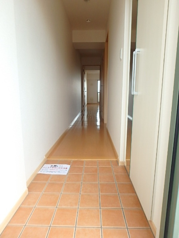 玄関　図面と現状に相違がある場合には現状を優先