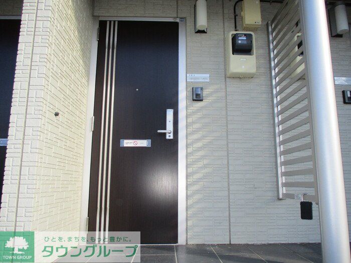 玄関　お問合せはタウンハウジングまで！※現地待合わせ相談可能