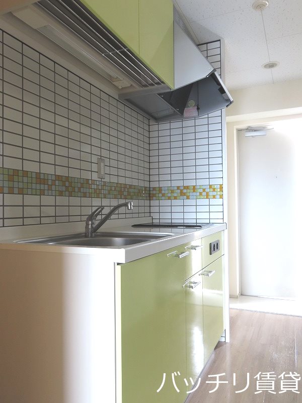 キッチン　同型タイプの写真になります　現状優先