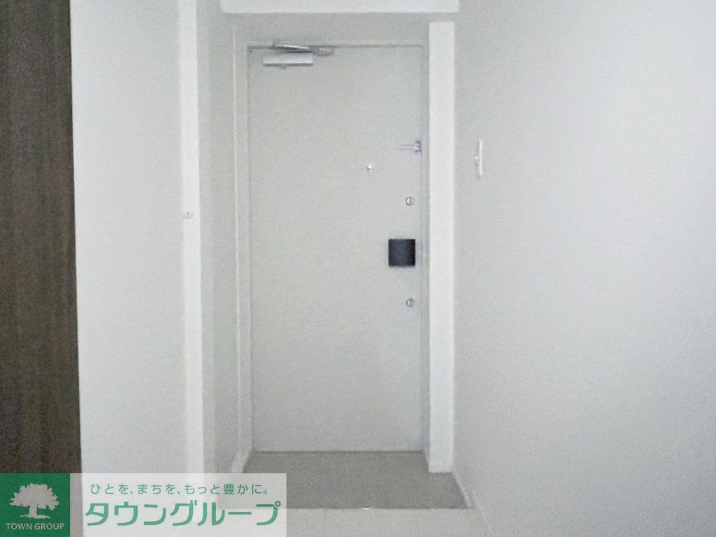 玄関　お部屋探しは株式会社　タウンハウジング　までお気軽にお問合…
