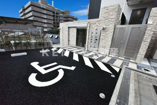 駐車場　車をお持ちの方に嬉しい駐車場付きの物件です
