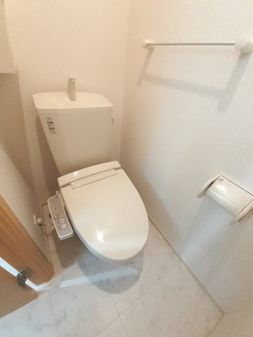 トイレ　ゆったりとした空間のトイレです