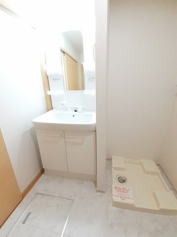 洗面設備　忙しい朝には欠かせない洗面所です