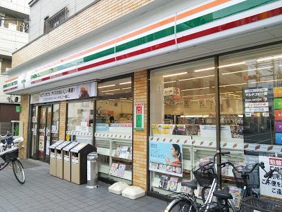 コンビニ　セブンイレブン（コンビニ）まで2307m