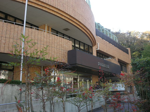 図書館　横浜市南図書館（図書館）まで593m