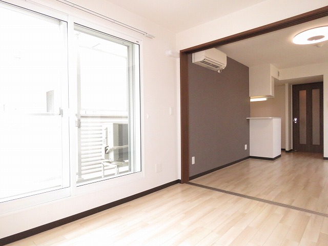 眺望　窓が大きく明るいお部屋です♪
