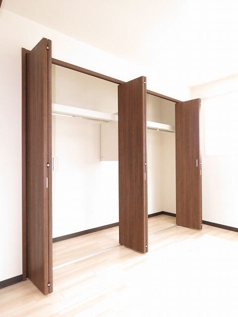 収納　衣類の収納に便利なクローゼットが付いています！