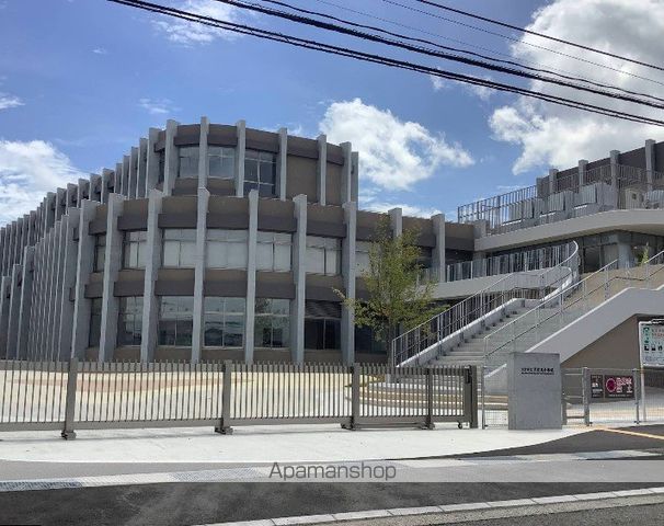 小学校　大分市立大在東小学校（小学校）まで532m