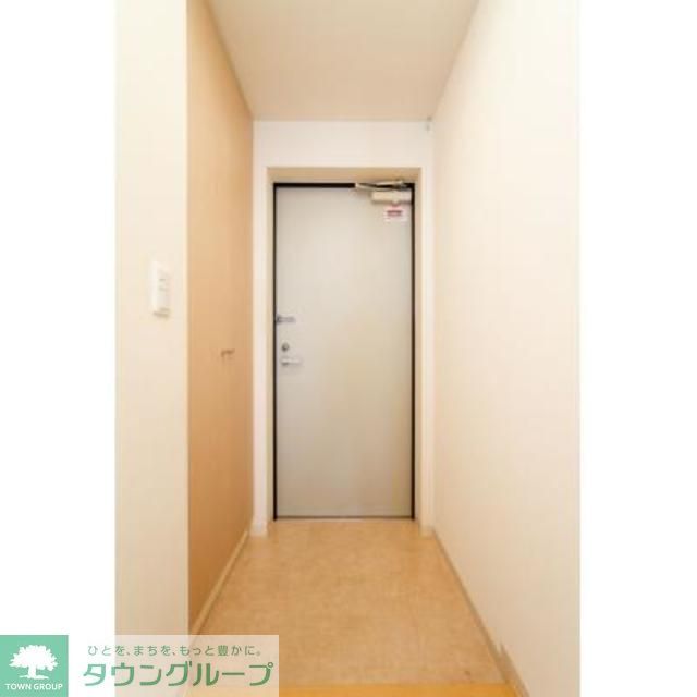 玄関　※写真は同タイプ住戸です。