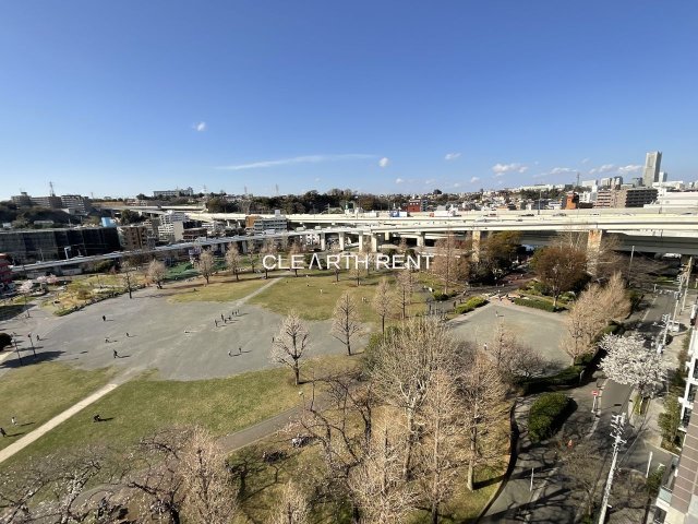眺望　★蒔田公園を一望！春にはバルコニーからお花見もできます★