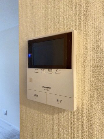 セキュリティ　来訪者が確認できる女性に安心の「TVモニターホン」