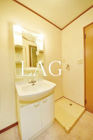 洗面設備　洗面台です。