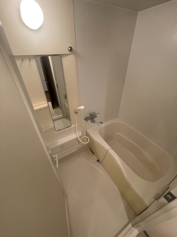 バス・シャワールーム　※同タイプ他のお部屋のお写真です