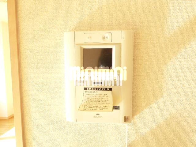 セキュリティ　ＴＶ付きモニターホン付いています。