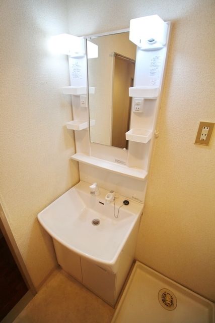 洗面設備　※別部屋参考写真です