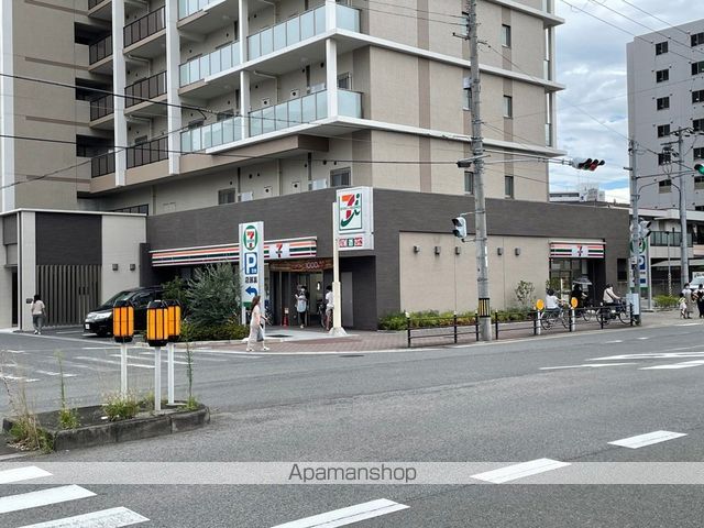 コンビニ　セブンイレブン（コンビニ）まで264m